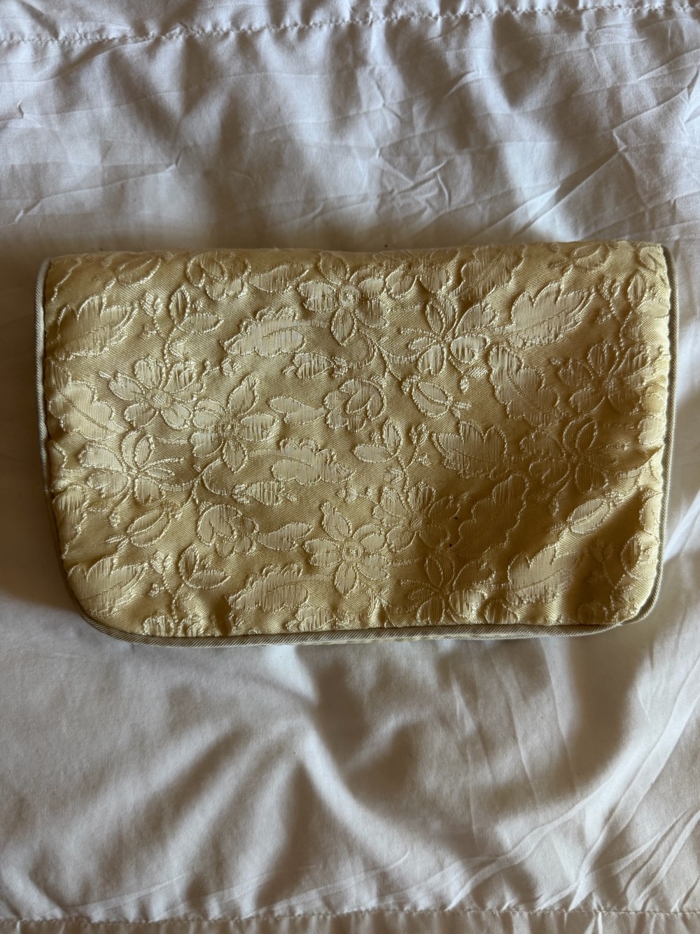Vintage 1930s Elegant Silk Floral Embroidered Champagne Clutch or Makeup Pouch